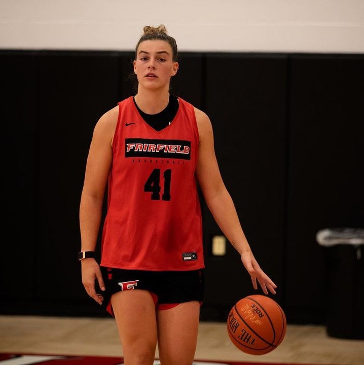 Andrea Hernangomez is the forward for the basketball team Fairfield Stags.